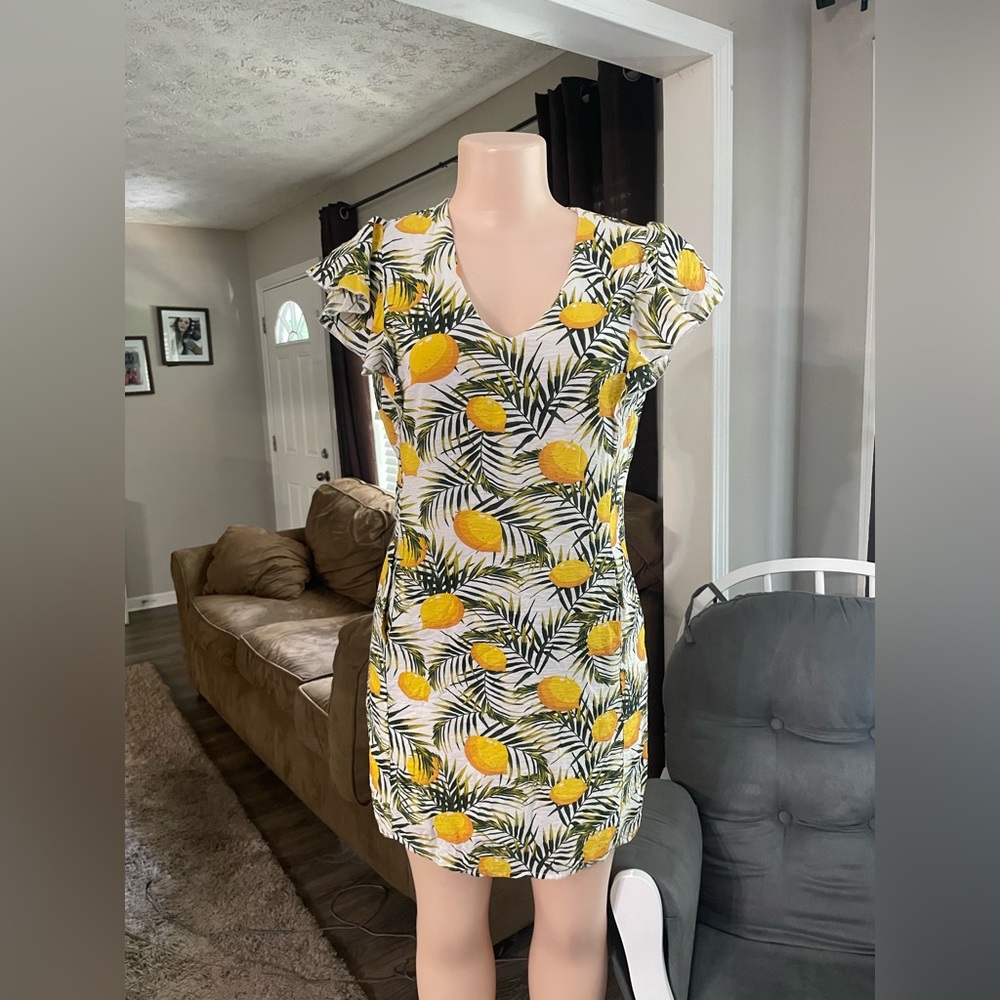 Sm wardrobe Floral Yellow and Green Dress lemon Palm print Medium